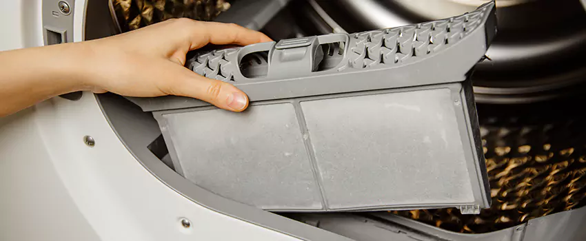 Signs Of A Clogged Dryer Lint Trap in Eugene, Oregon